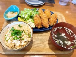オイスターマーケット牡蠣市場のカキフライ定食1,400円